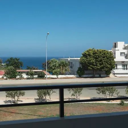 Konnos Bay Apartahotel